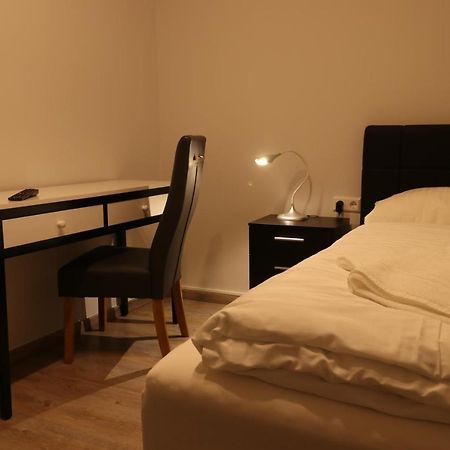 Schiller Pension Bielefeld Extérieur photo