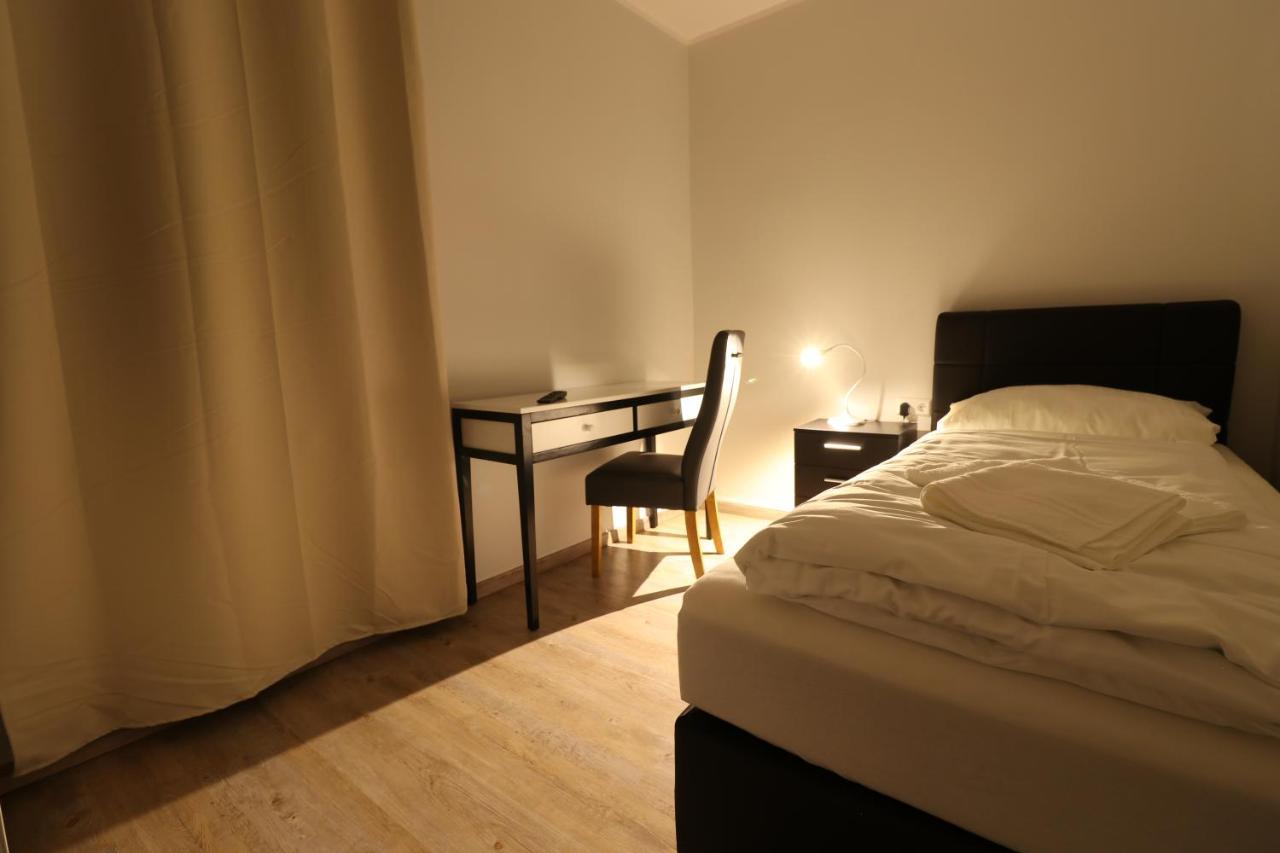 Schiller Pension Bielefeld Extérieur photo